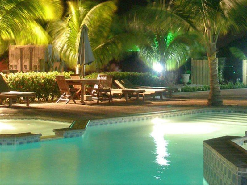 Del Rey Apartments Aruba 外观 照片