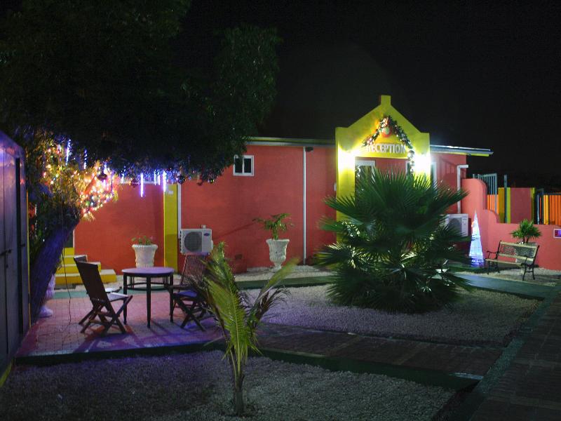 Del Rey Apartments Aruba 外观 照片