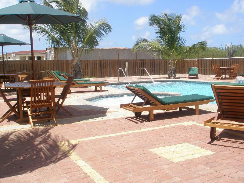 Del Rey Apartments Aruba 外观 照片