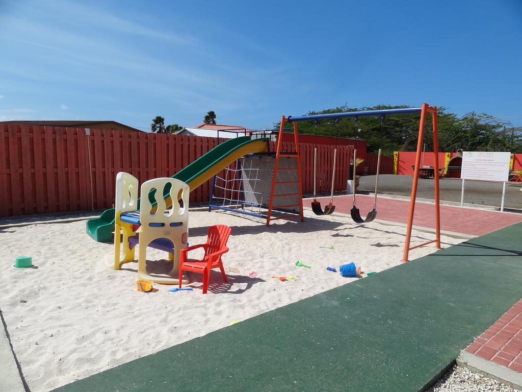 Del Rey Apartments Aruba 外观 照片