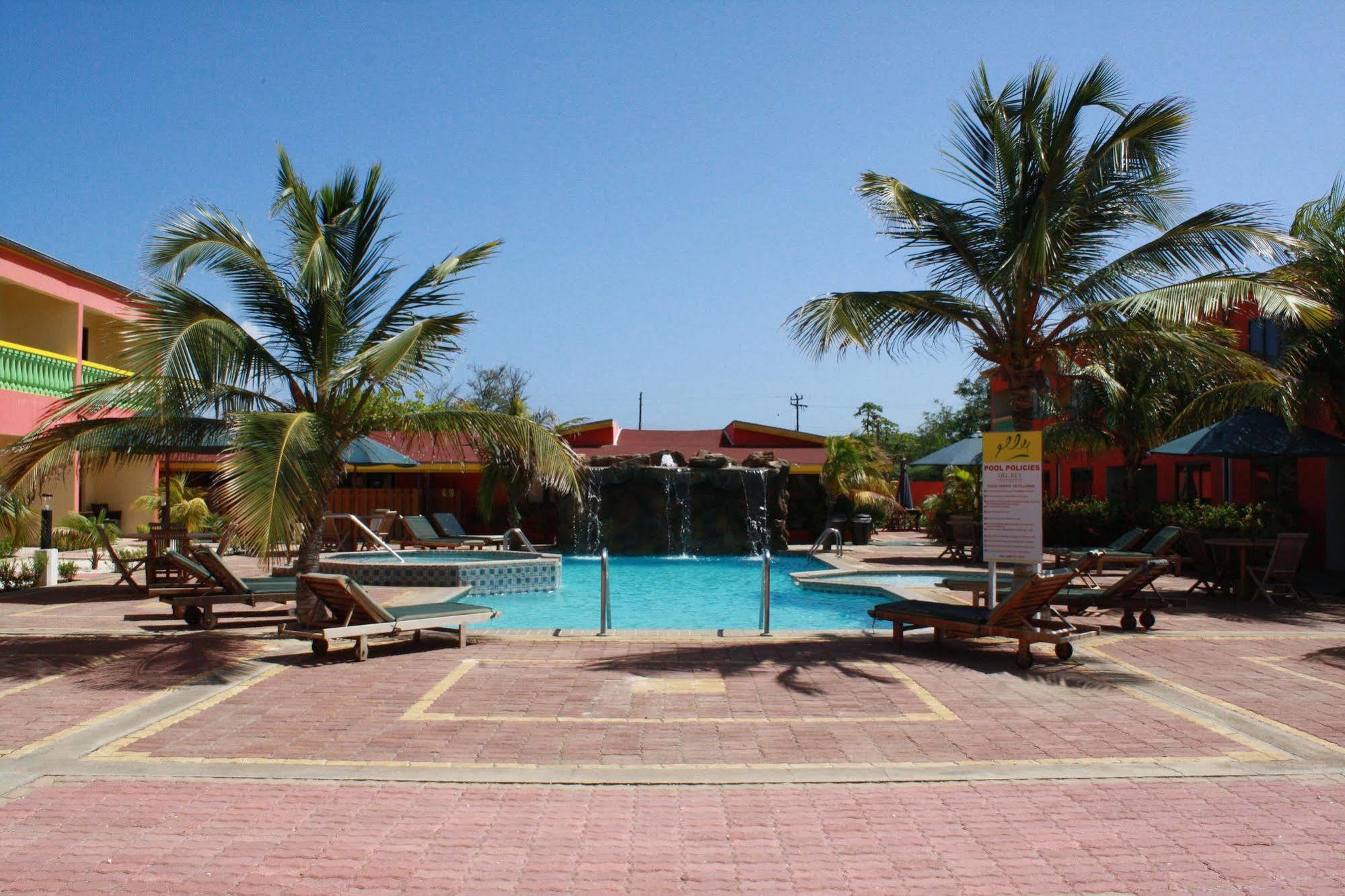 Del Rey Apartments Aruba 外观 照片